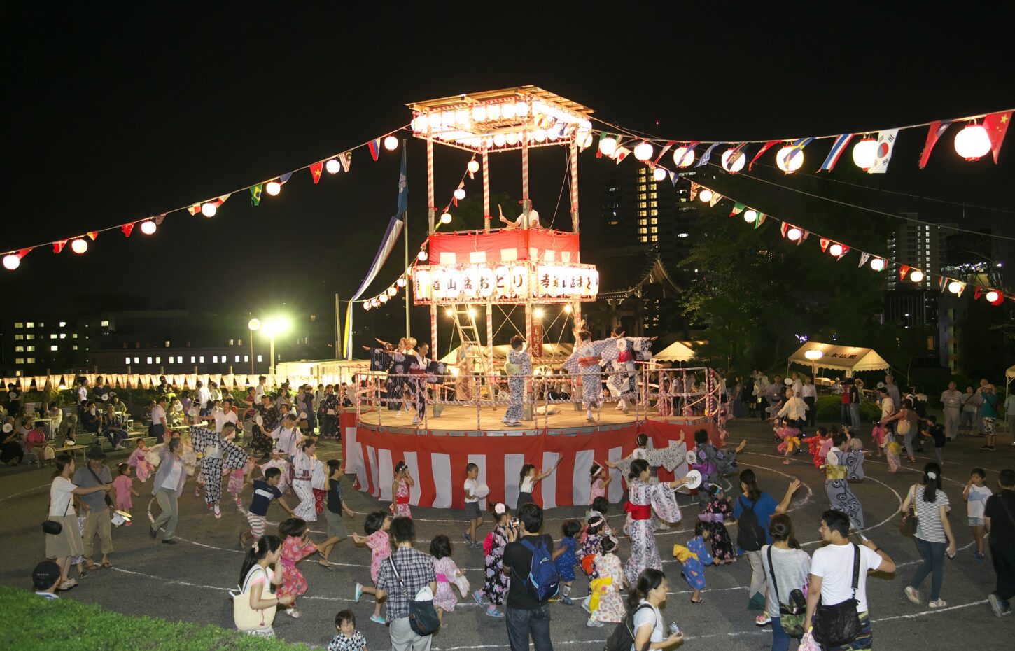 孝道山盆おどり